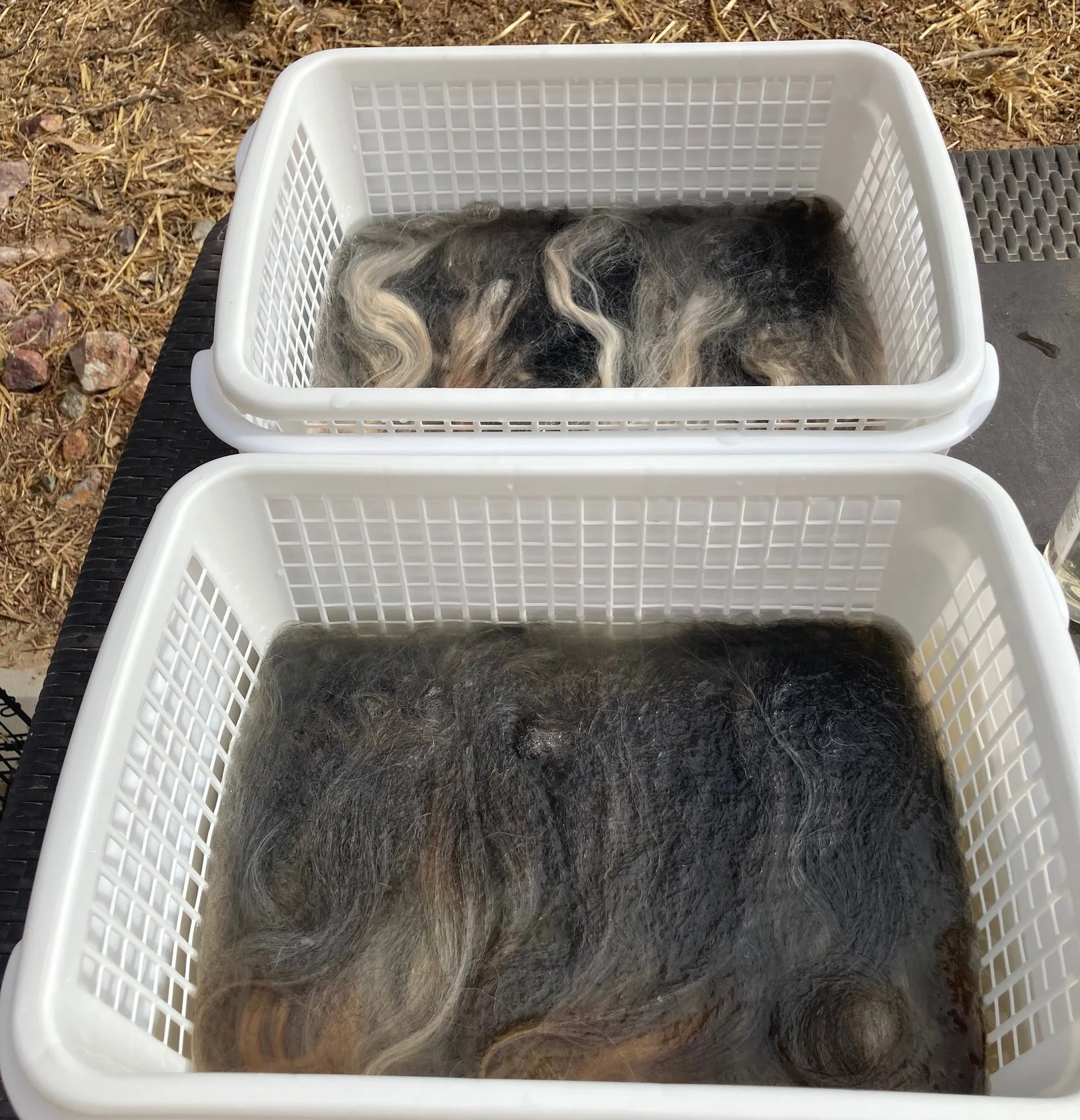 How to wash long wool locks